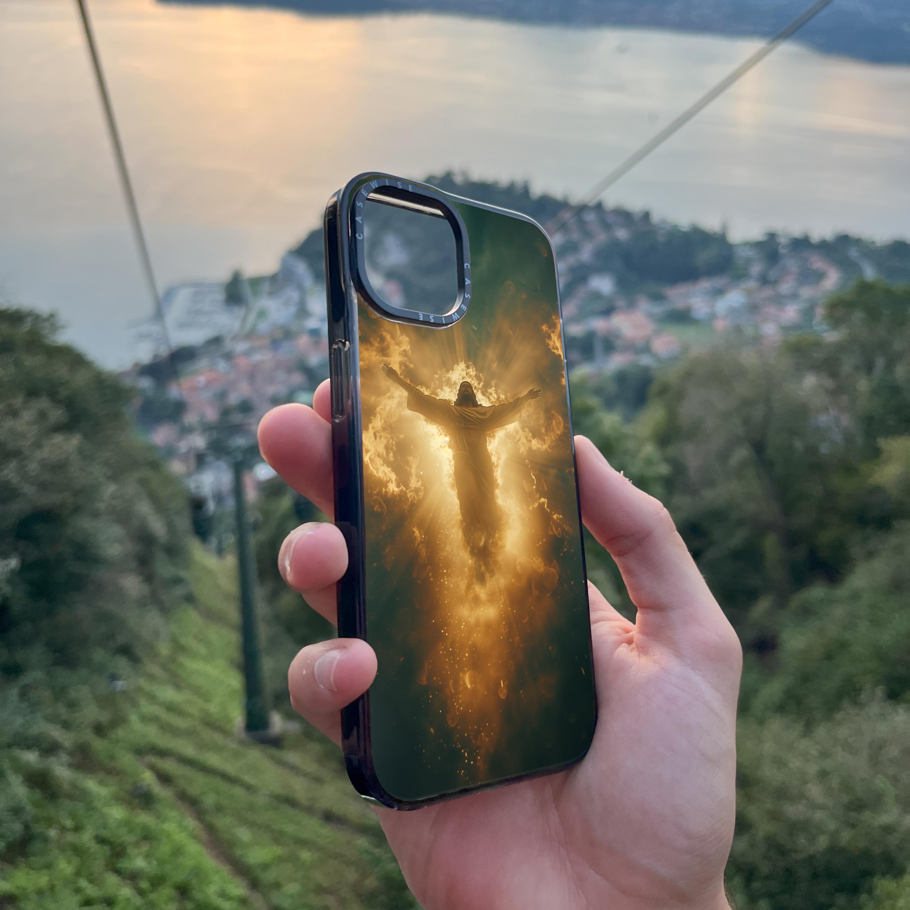 Jesus Christ Glowing in the Clouds - Etui