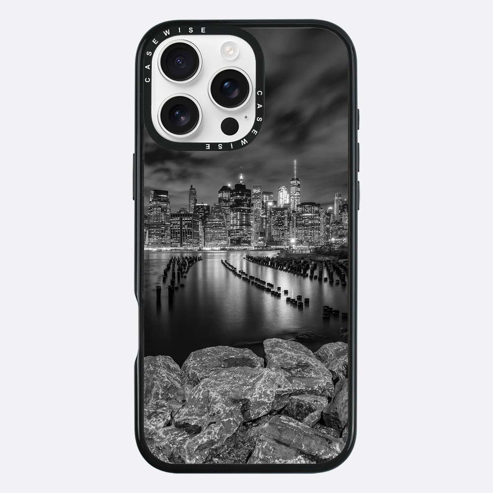 MANHATTAN SKYLINE Monochrome evening atmosphere in NYC - Etui