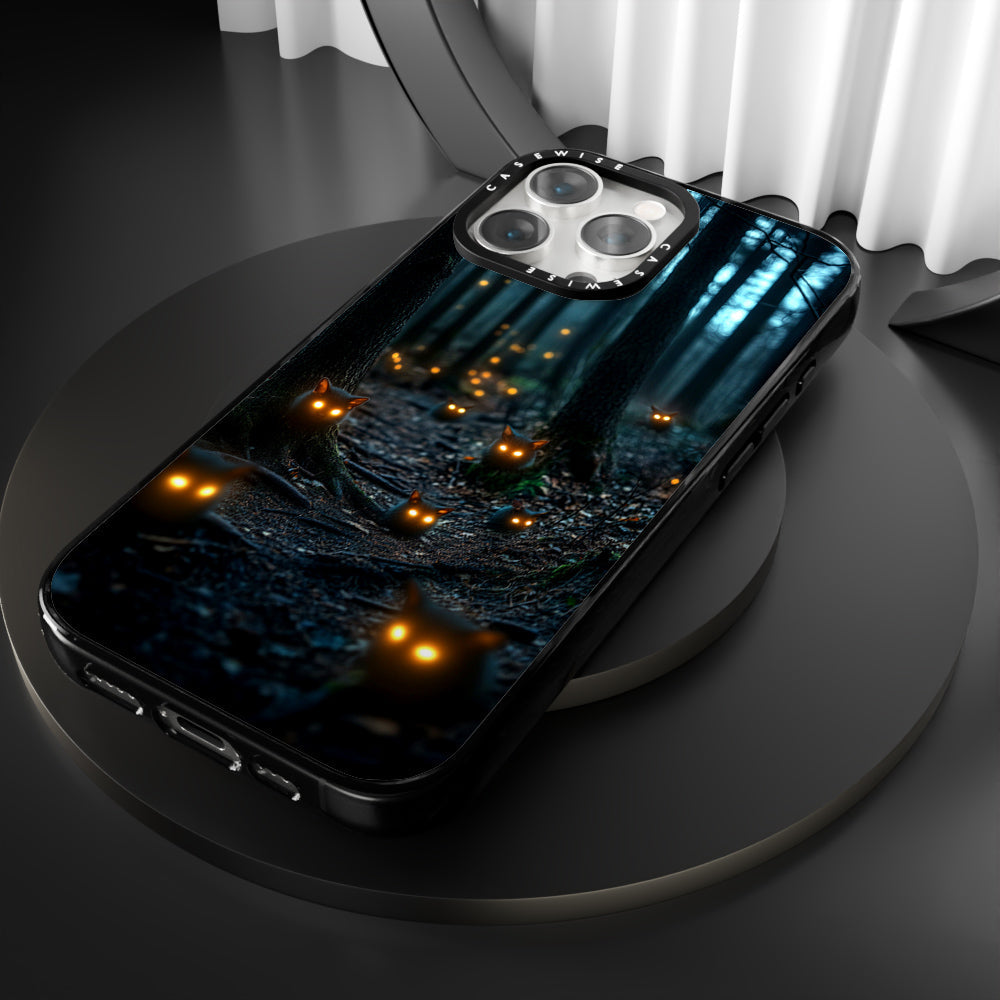 Dark Forest Glowing Eyes - Etui
