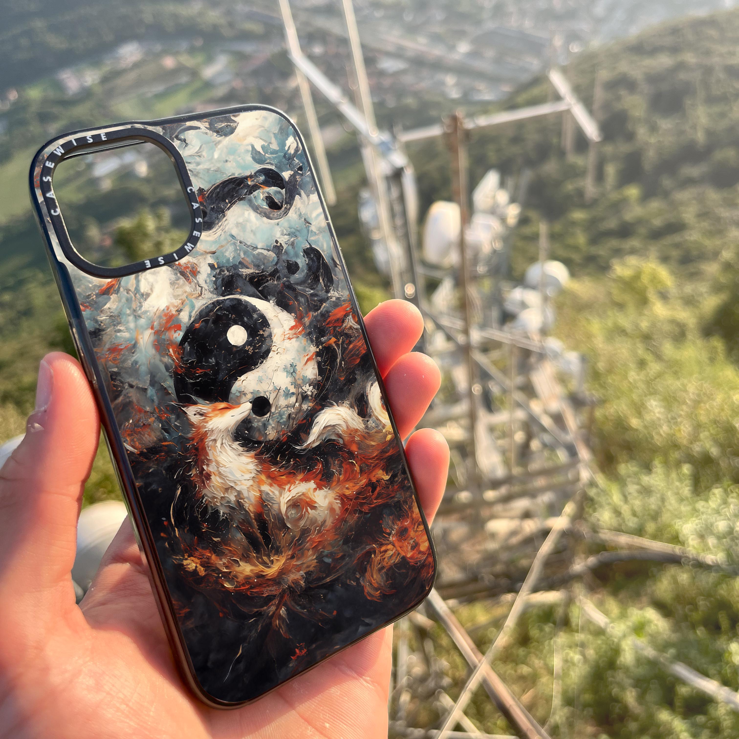 Kitsune Yin and Yang Painting - Etui
