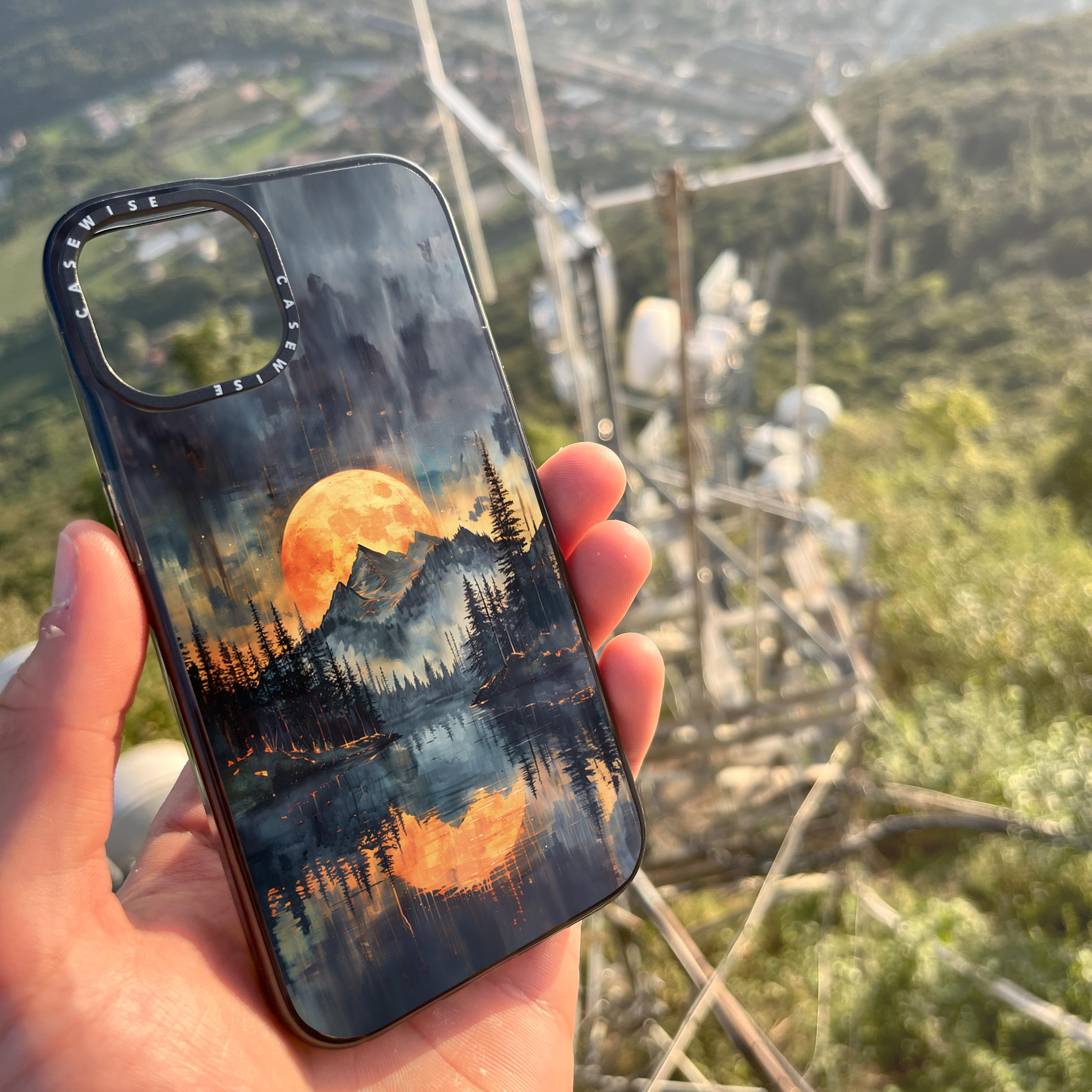 Golden Veingd Mountain sunset - Etui