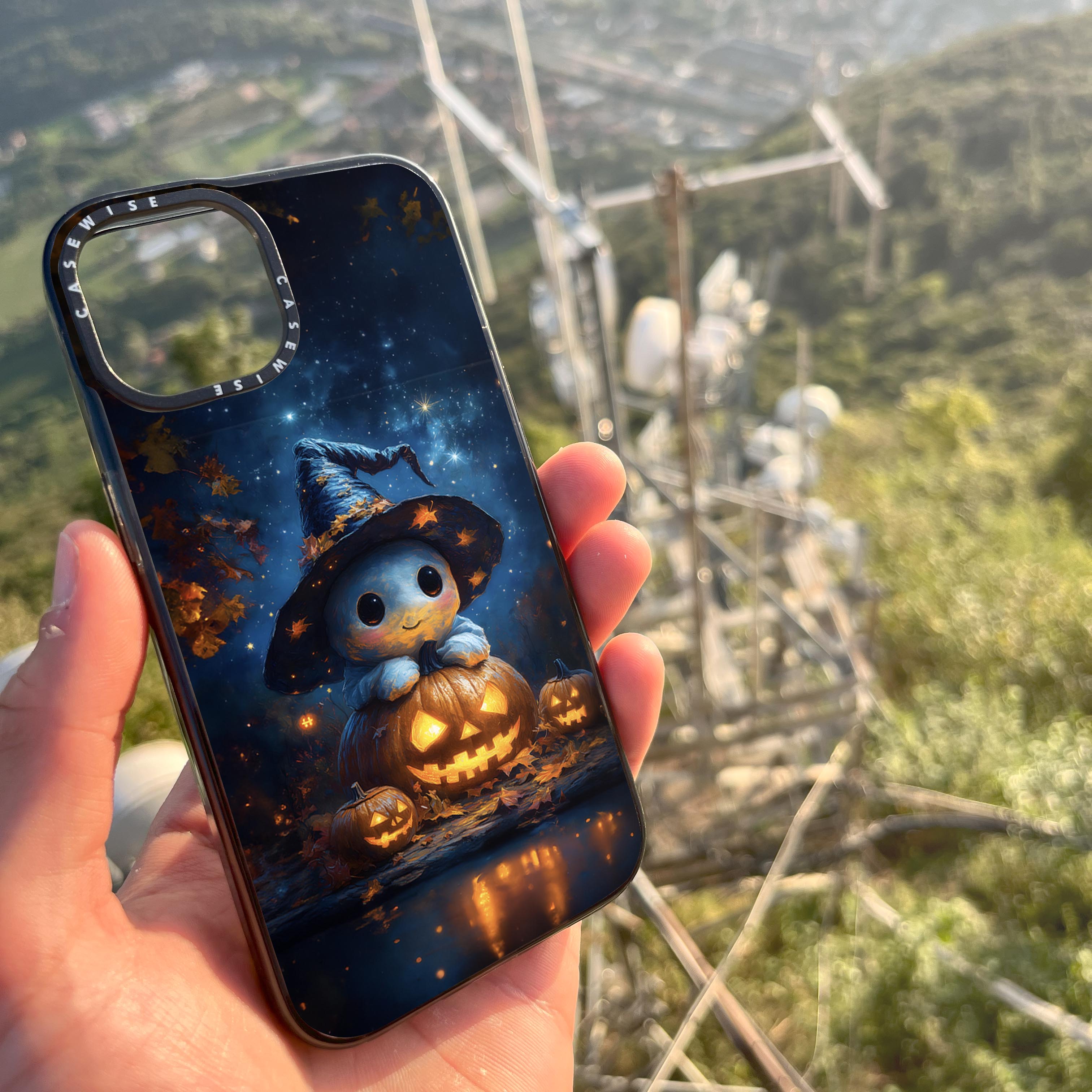 Cute Baby Ghost on Pumpkin - Etui