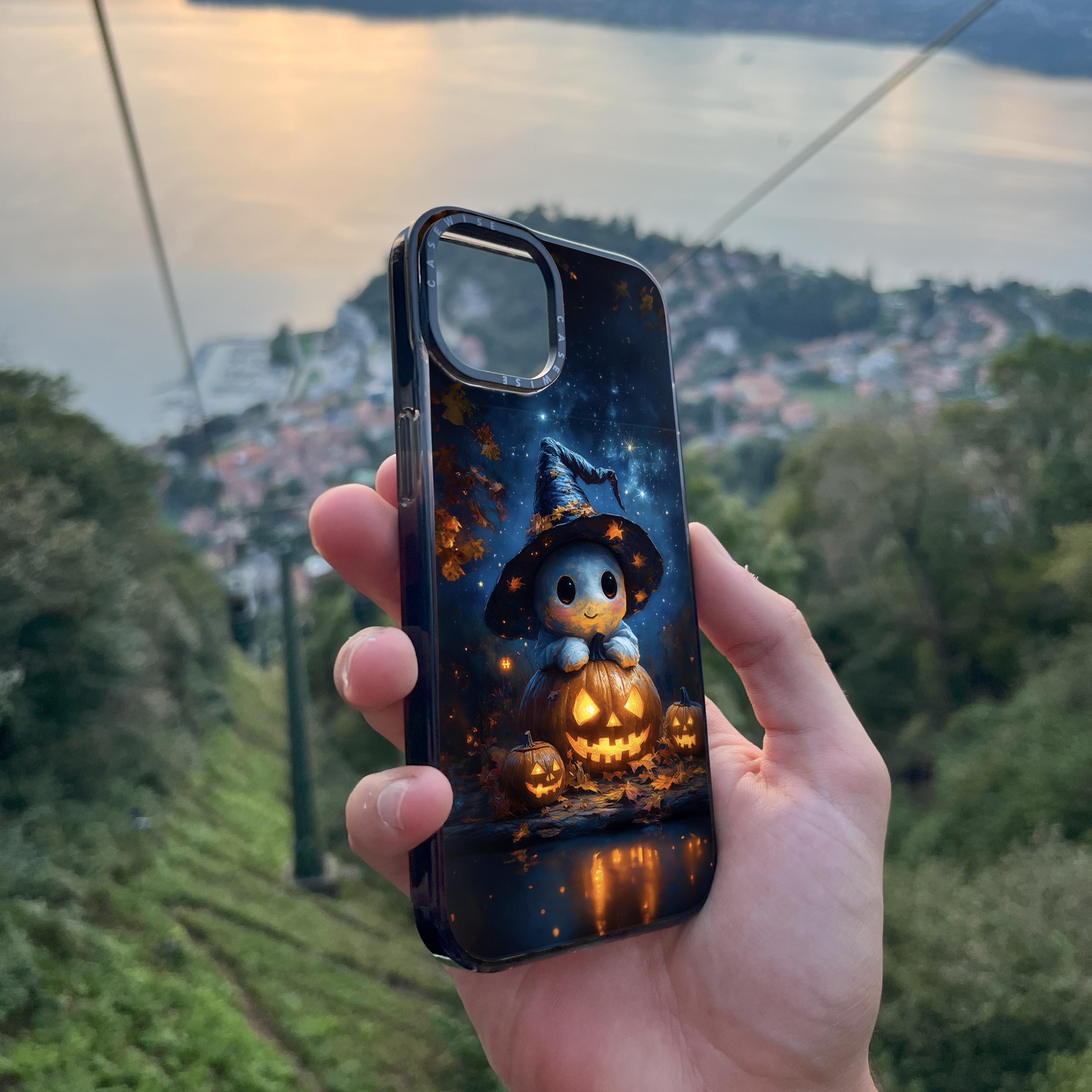 Cute Baby Ghost on Pumpkin - Etui