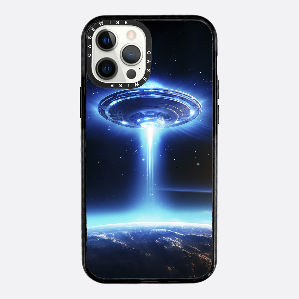 UFO Flying Saucer Space Ship in Orbit - Etui
