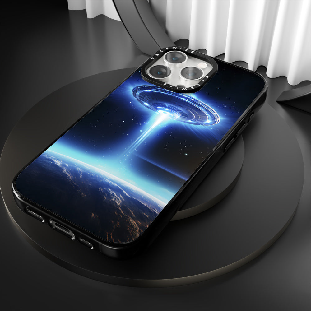 UFO Flying Saucer Space Ship in Orbit - Etui