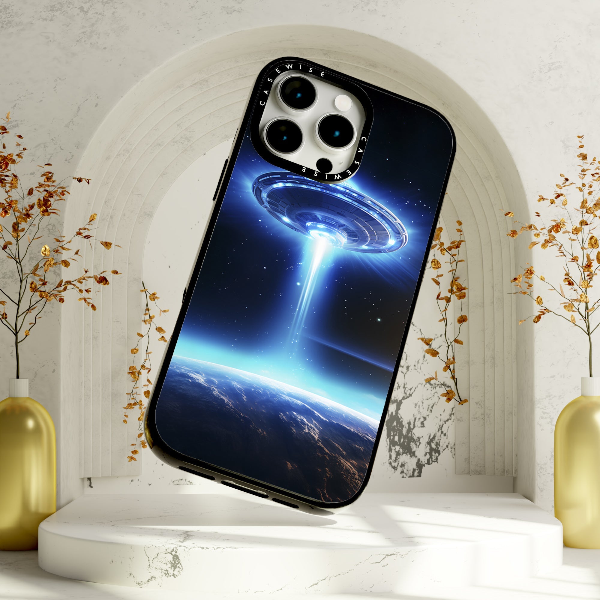 UFO Flying Saucer Space Ship in Orbit - Etui