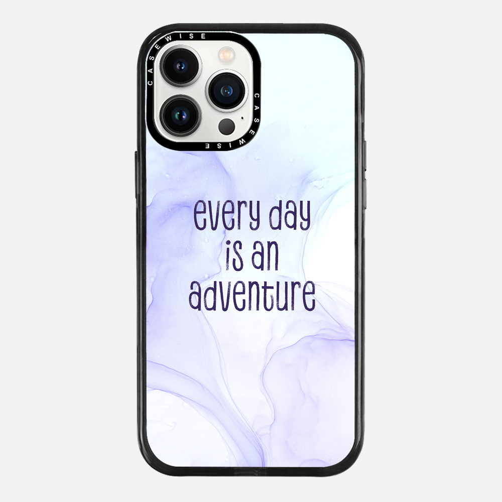 Every day is an adventure | floating colors - Etui