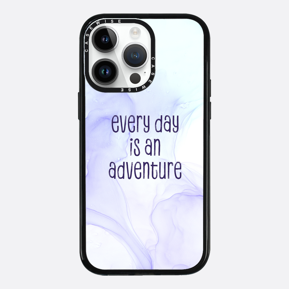 Every day is an adventure | floating colors - Etui