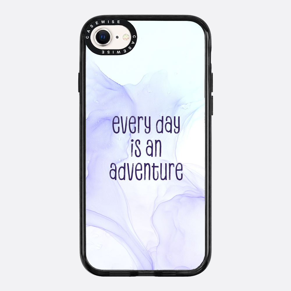 Every day is an adventure | floating colors - Etui