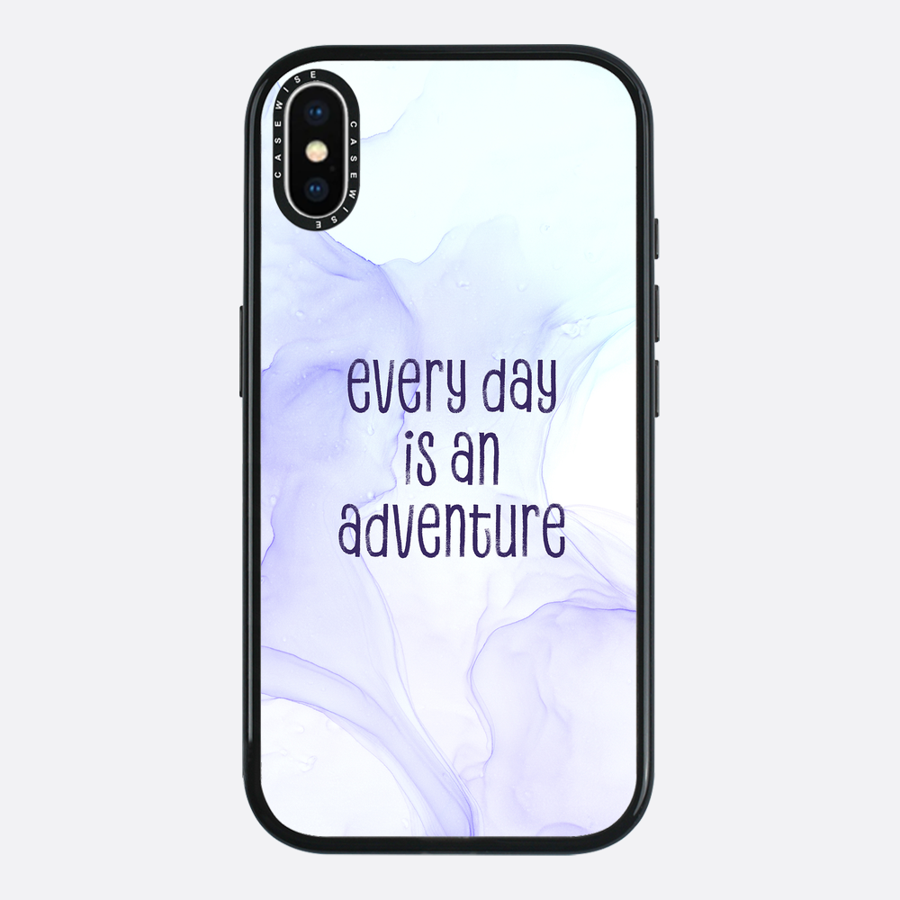 Every day is an adventure | floating colors - Etui