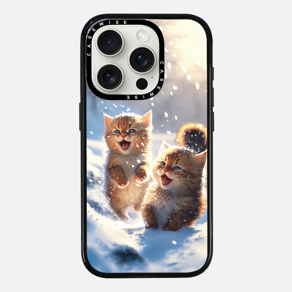 Cats playing in snow - Etui